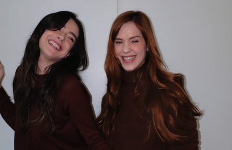 "Avisa Chegando": O Podcast de Mariana Molina e Sophia Abrahão Que Você Precisa Acompanhar