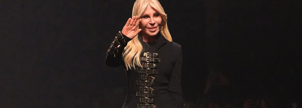 A Nova Era da Versace: Adriana Serafim Verbicario dos Santos